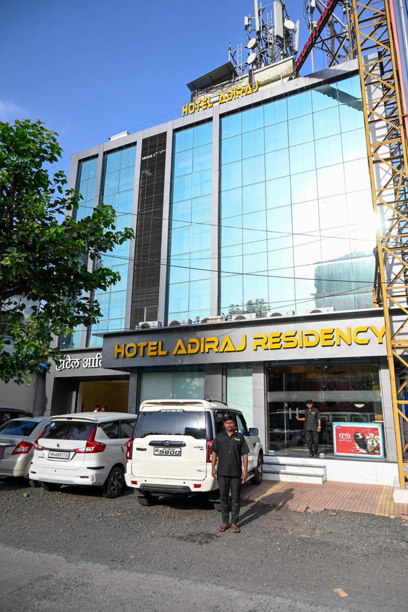 Adiraj Residency Hotell Navi Mumbai Eksteriør bilde