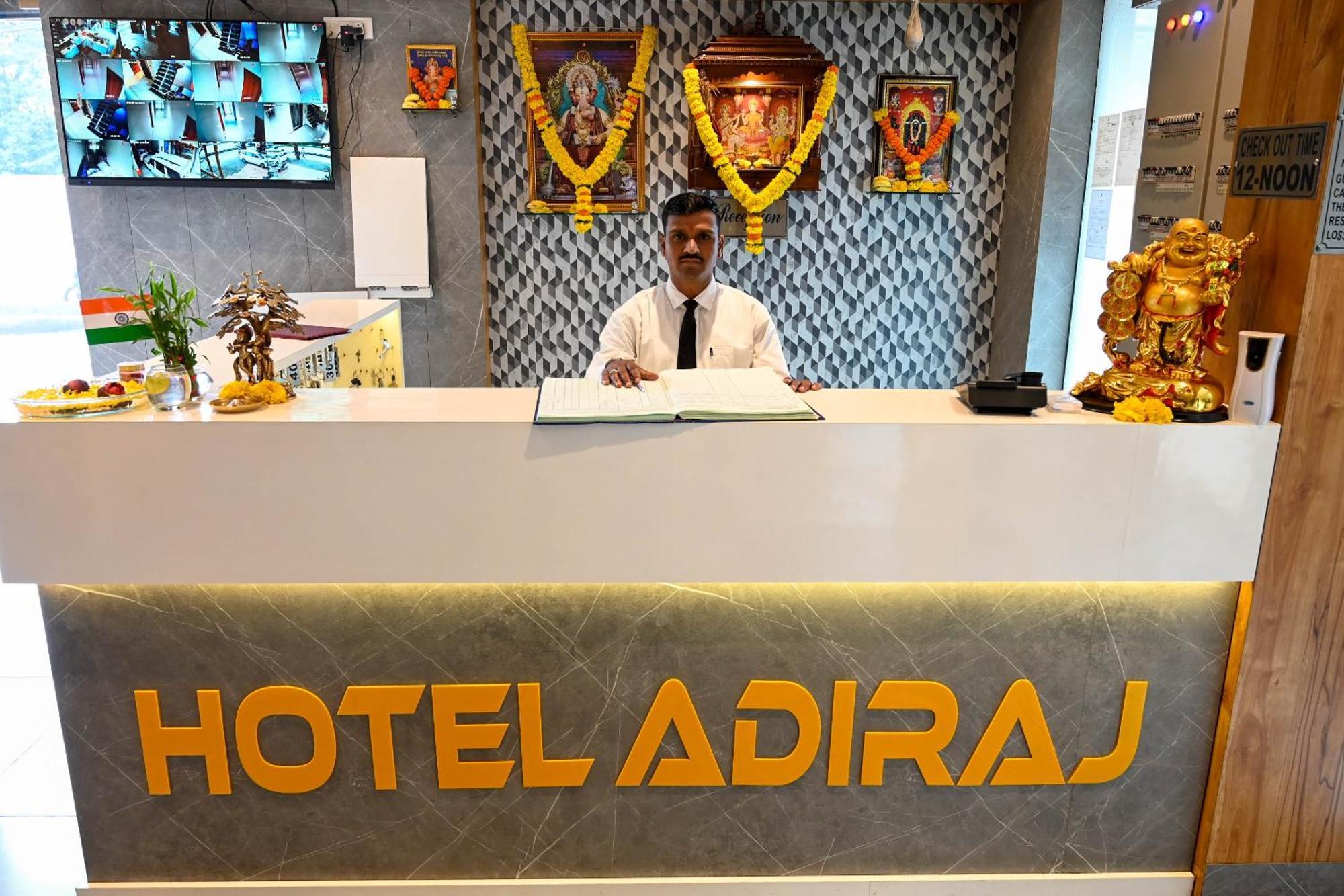 Adiraj Residency Hotell Navi Mumbai Eksteriør bilde