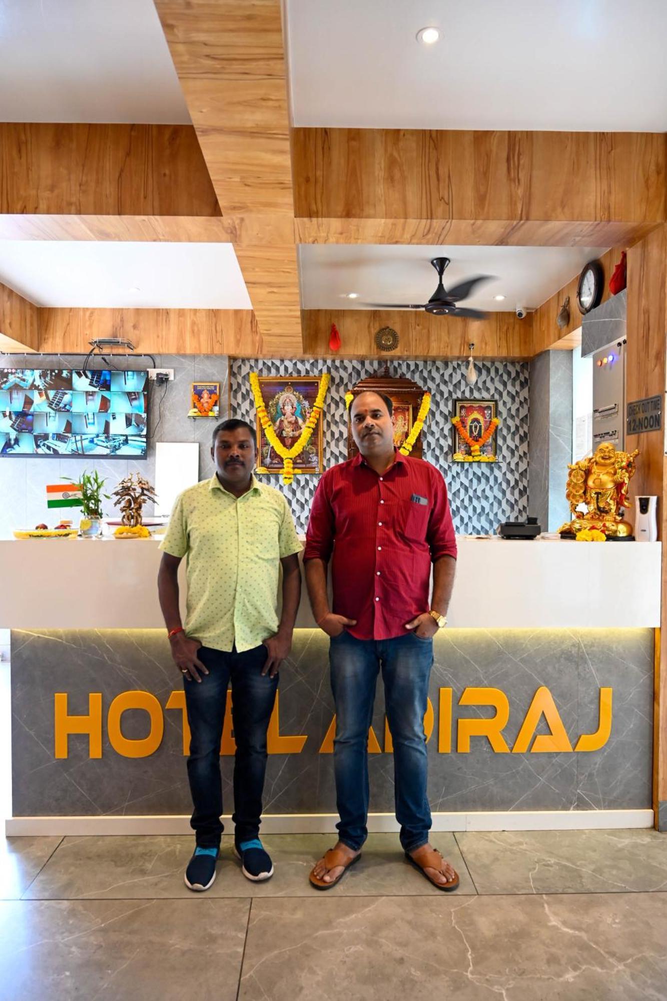 Adiraj Residency Hotell Navi Mumbai Eksteriør bilde