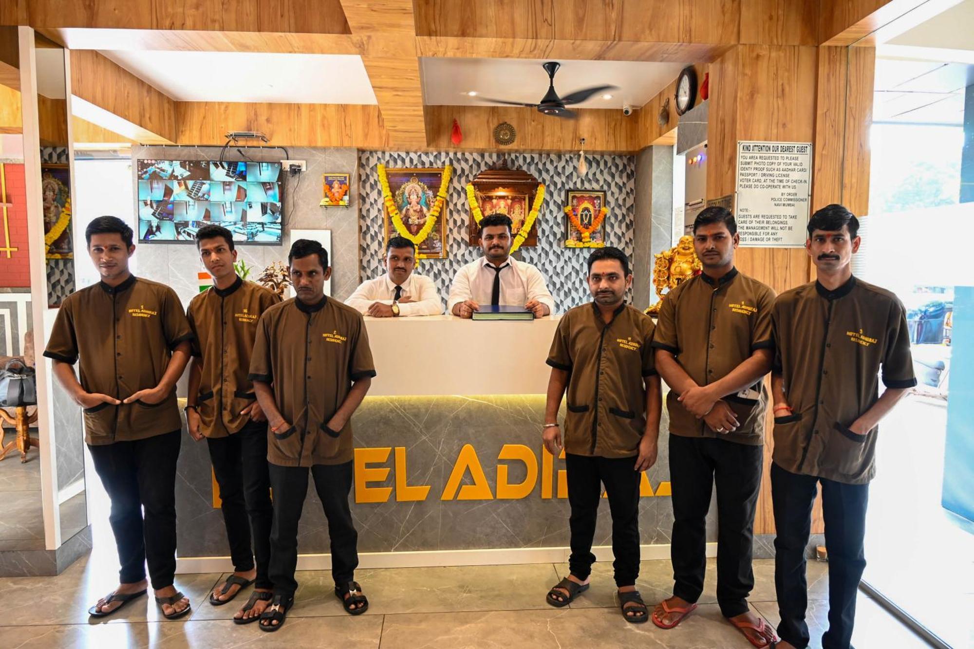 Adiraj Residency Hotell Navi Mumbai Eksteriør bilde