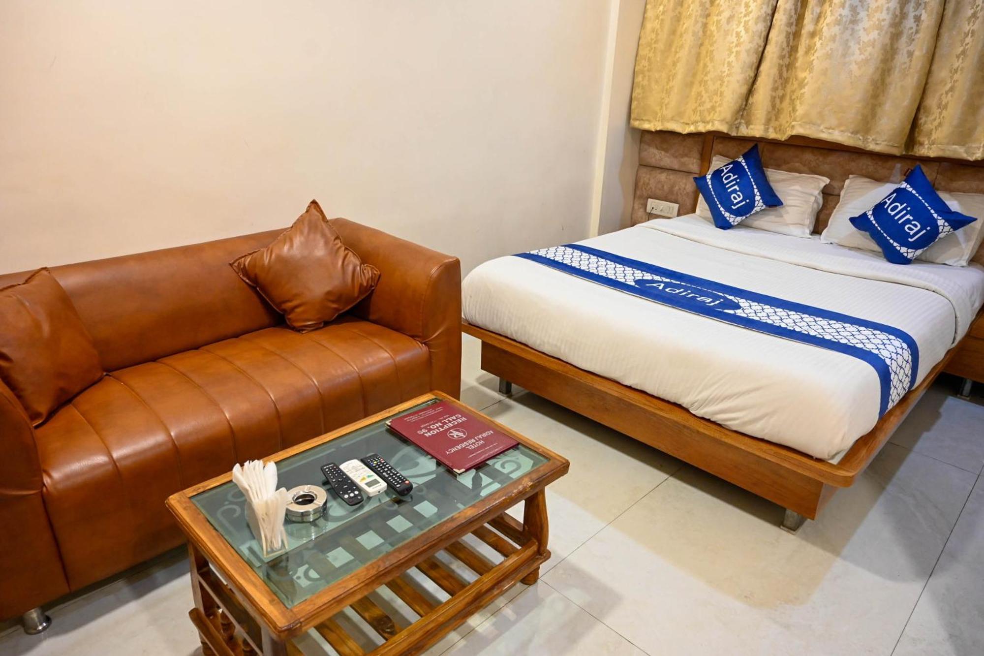 Adiraj Residency Hotell Navi Mumbai Eksteriør bilde