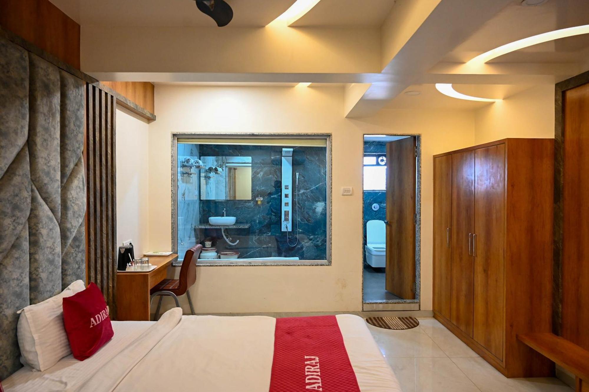 Adiraj Residency Hotell Navi Mumbai Eksteriør bilde
